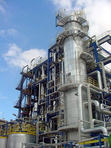 Manufacture of the technological pipelines, insulation of the equipment and pipelines in the Chemical Plant Zachem in Bydgoszcz, Poland 